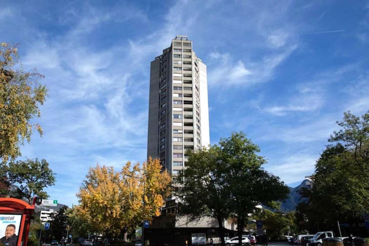 Ueber Den Daecher Von Chur Apartment Luaran gambar