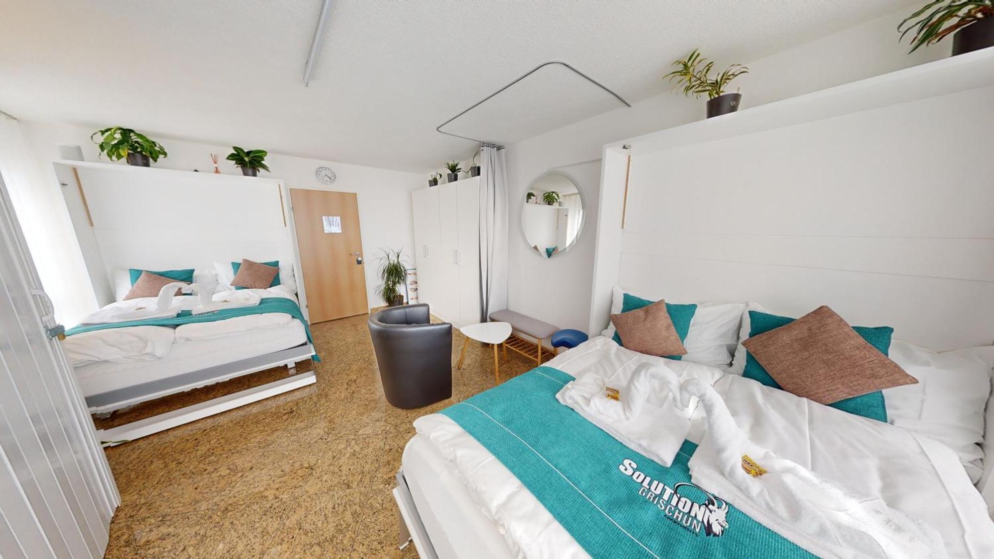 Ueber Den Daecher Von Chur Apartment Luaran gambar
